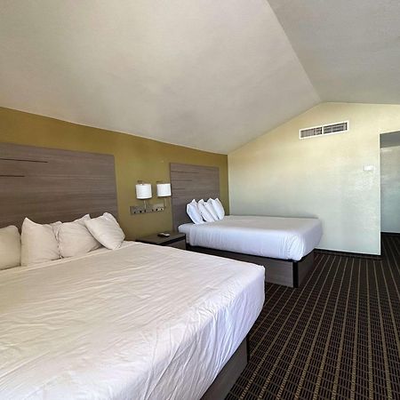 Surestay By Best Western Chambers Petrified Forest Экстерьер фото