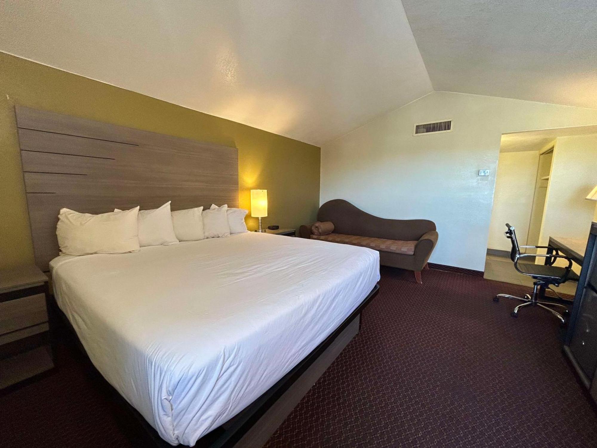 Surestay By Best Western Chambers Petrified Forest Экстерьер фото